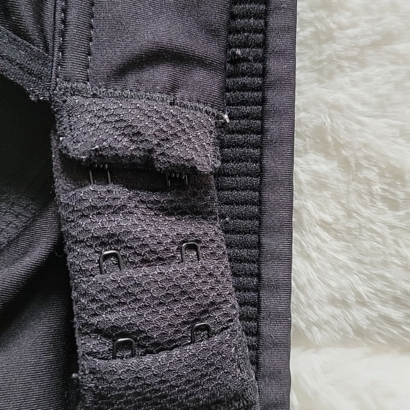 Sports Bra - Picture 5 of 5